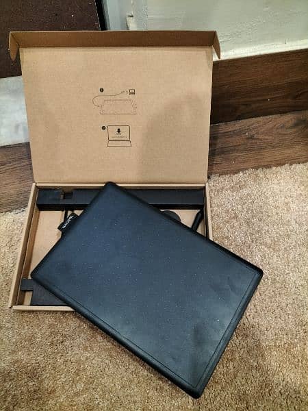 Graphics Pen Tablet (Wacom) 4