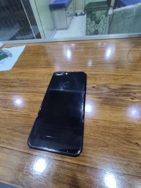 IPhone 7 Plus (128gb) 1