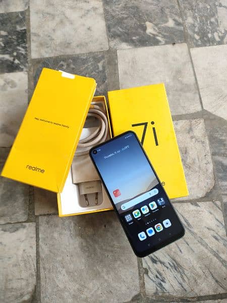 Realme 7i 8/128 complete bOx 10/8 1