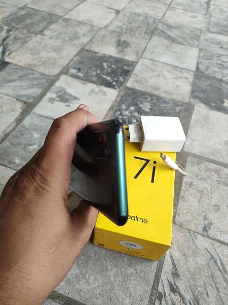 Realme 7i 8/128 complete bOx 10/8 4