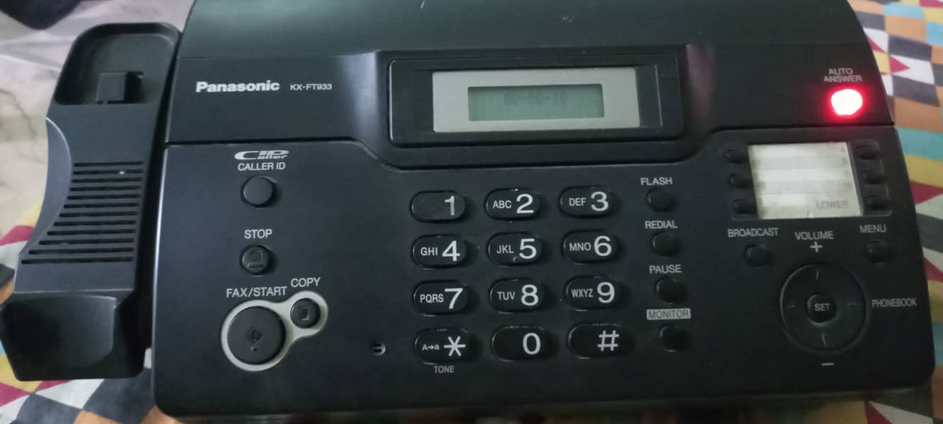 fax machine Panasonic KX-FT933 0