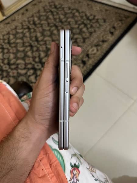 Samsung Galaxy Z Fold 3 5G 4