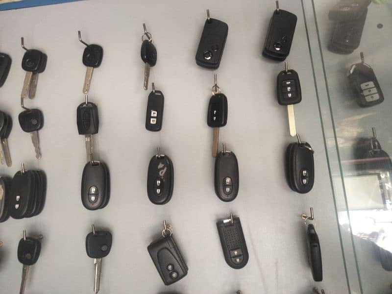 All types of car key remote programming and imblizear key 0