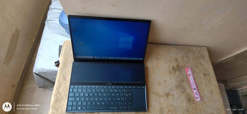 Asus ZenBook Duo Dual Screen Ultrabook 2