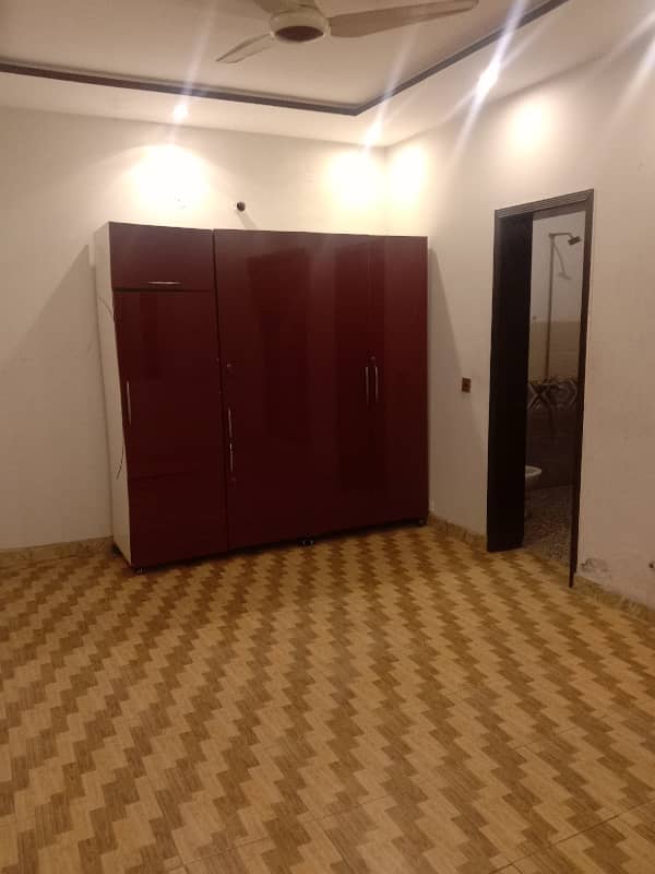 1 Kanal Upper Portion Available For Rent Hundred Percent Original Pics 2