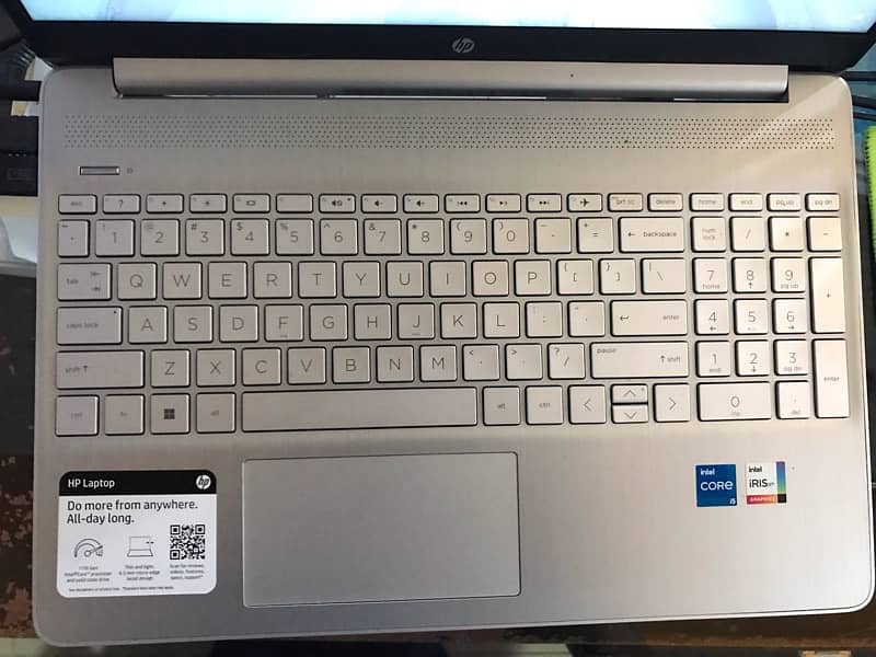 HP LAPTOP 1