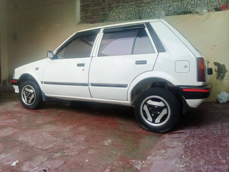 Daihatsu Charade 1986 2