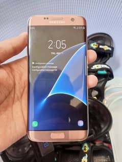 I'm selling my phone samsung Galaxy s7 edge 4/32 contact  03240428923