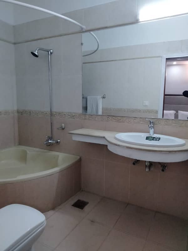 2 BED FURNISHED ROOM APARTMENT 1