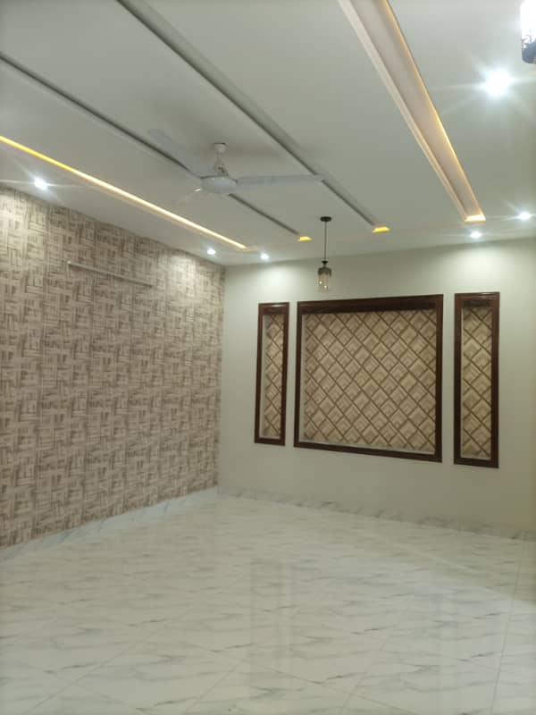 35x70, House for Rent with 7 Bedrooms in G-13, Islamabad 4