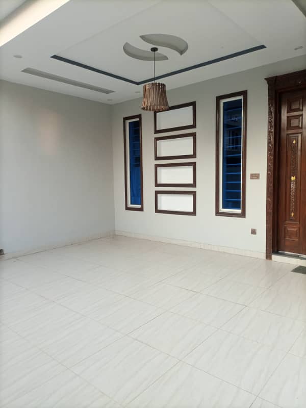 35x70, House for Rent with 7 Bedrooms in G-13, Islamabad 5