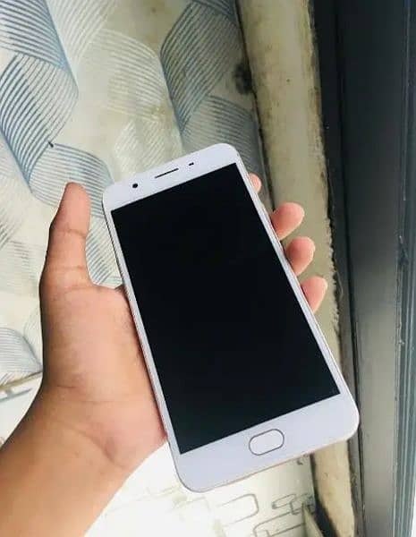 OPPO F1S 4/64  contact:03042026918 4
