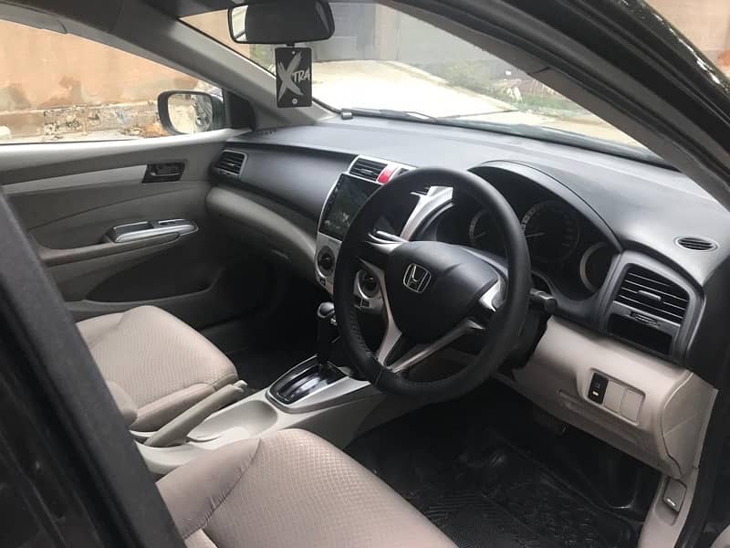 Honda City IVTEC 2016 Automatic In Exellent condition 6