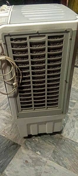 Empire Air cooler 220 watt 10/9 condi Hy fault koi nhi Hy bilkol ok hy 4