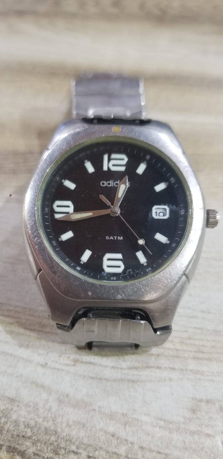 Addidas Watch for men with date display 0