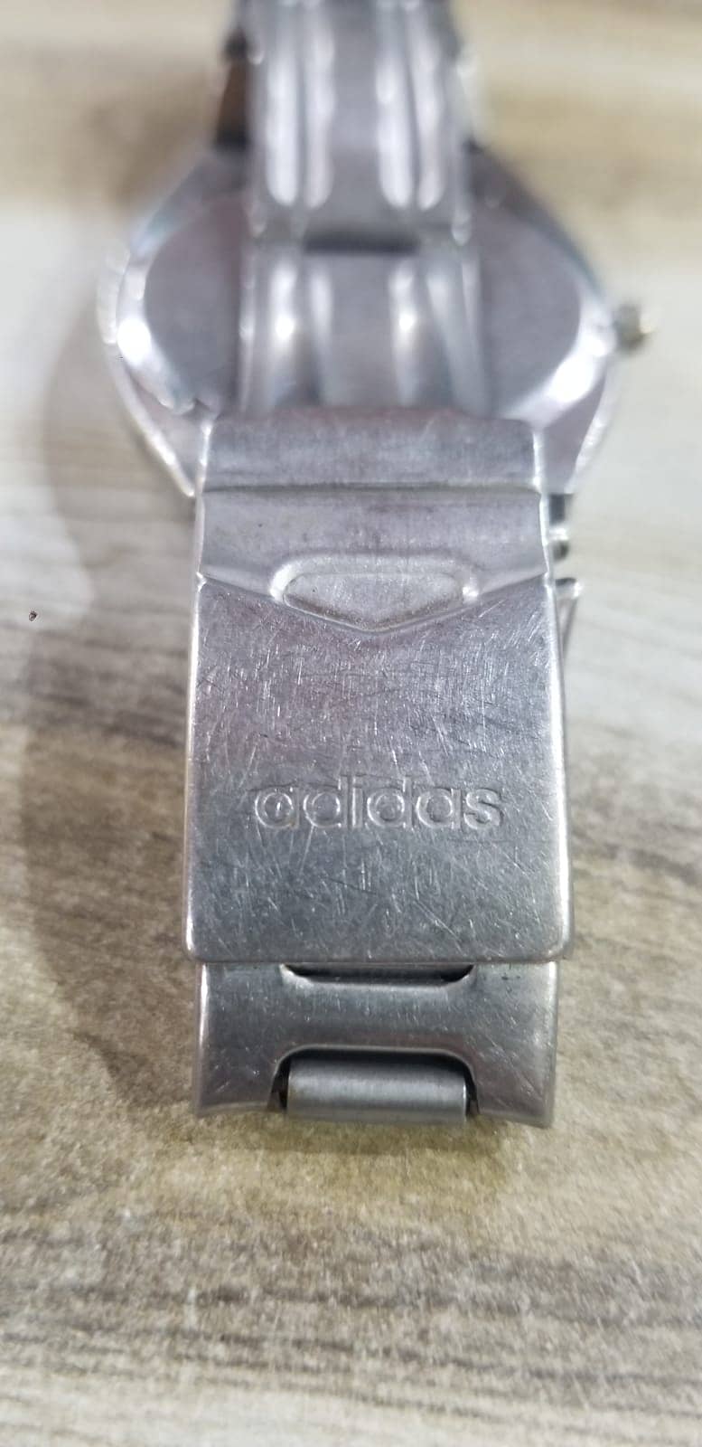 Addidas Watch for men with date display 1