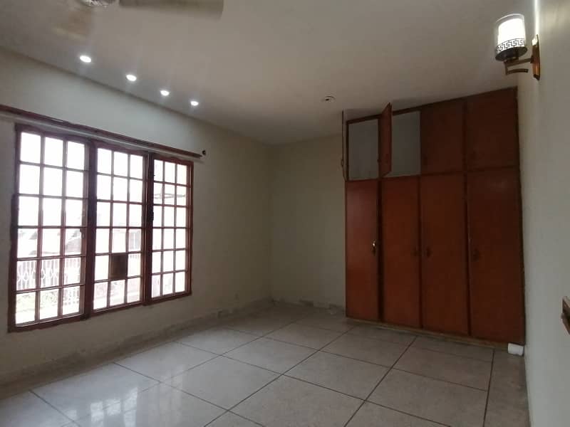 DHA 1 Kanal Adorable Upper Portion For Rent In Phase 3 15