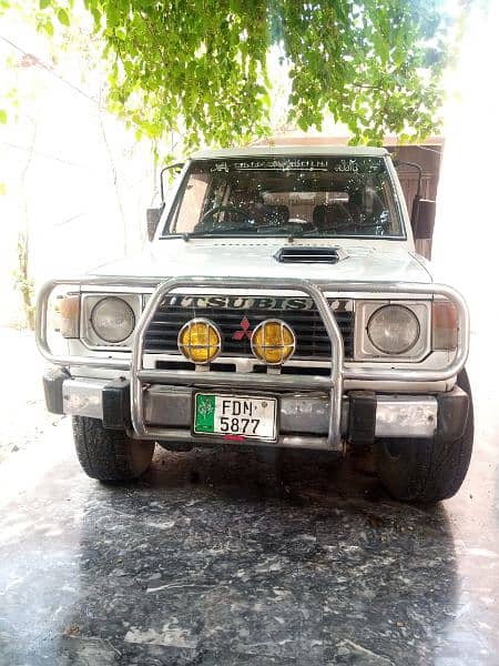 Mitsubishi Pajero 1990 0