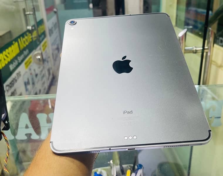 iPad pro ( 3rd Generation ) 11 inch ( 512 GB ) Wifi + Sim 1