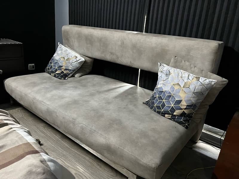 grey sofa with SS 1