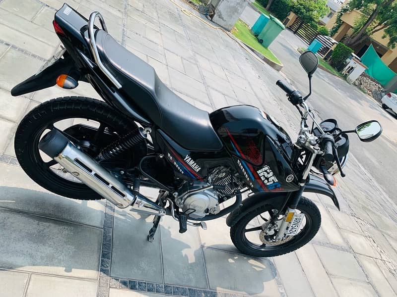 YB RG 125 BIKE 5