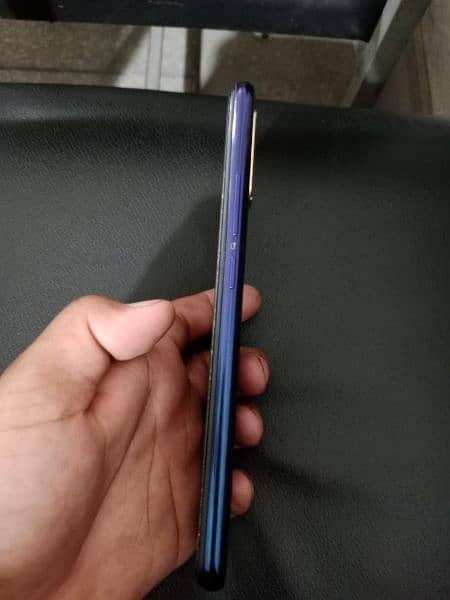 vivo s1 4