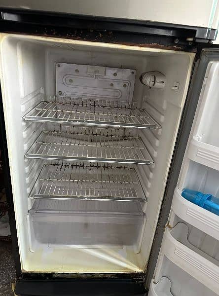 large size orient fridge 1