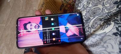 moto Z4 4/128 back front broken screen pr line h chalne me ok h