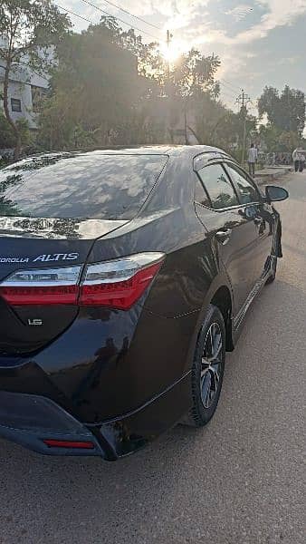 Toyota Corolla Altis 2018 6