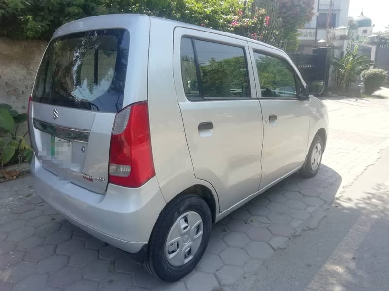 Suzuki Wagon R 2018 3