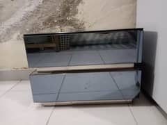 LCD RACK with 2 side tables
