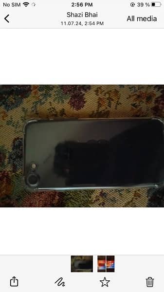 IPhone 8      64 GB  non pta 3