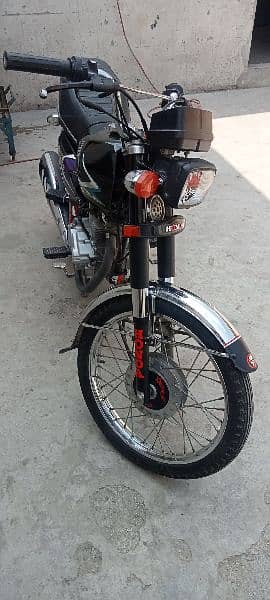 Honda CG 125 2020 model new condition 6