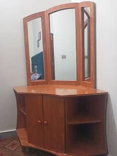 dressing table