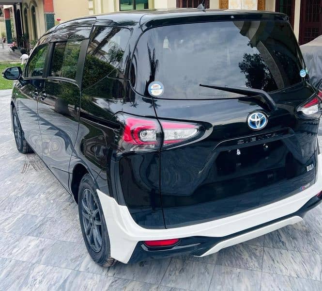 Toyota Sienta 2019 2