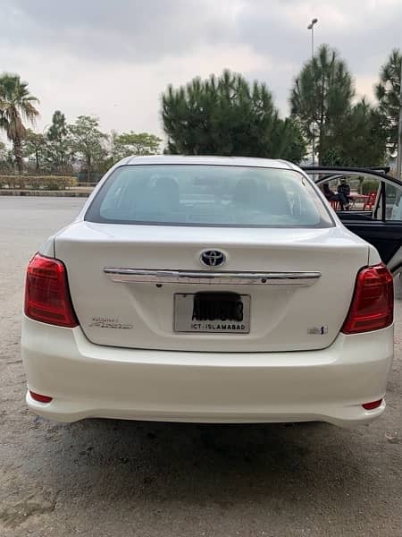 Toyota Corolla Axio 2015 0