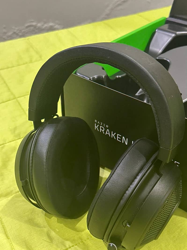 Razer Kraken Ultimate 10/10 6