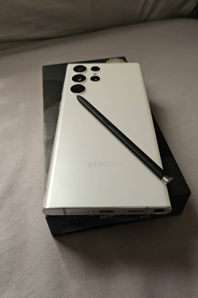 Samsung S22 Ultra Phantom White PTA Approved 2