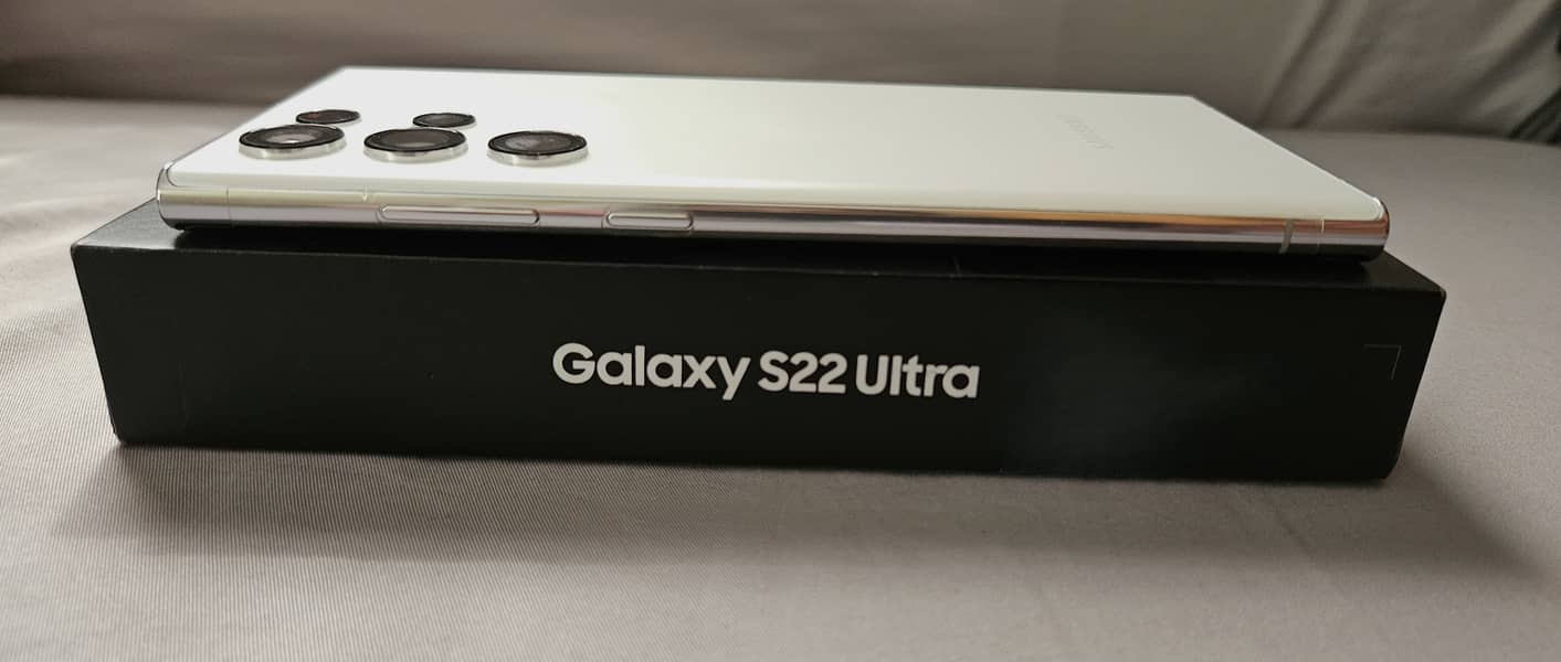 Samsung S22 Ultra Phantom White PTA Approved 3