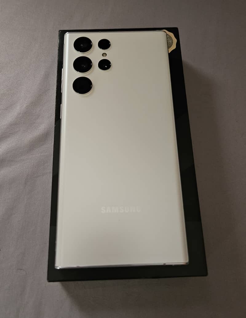 Samsung S22 Ultra Phantom White PTA Approved 7