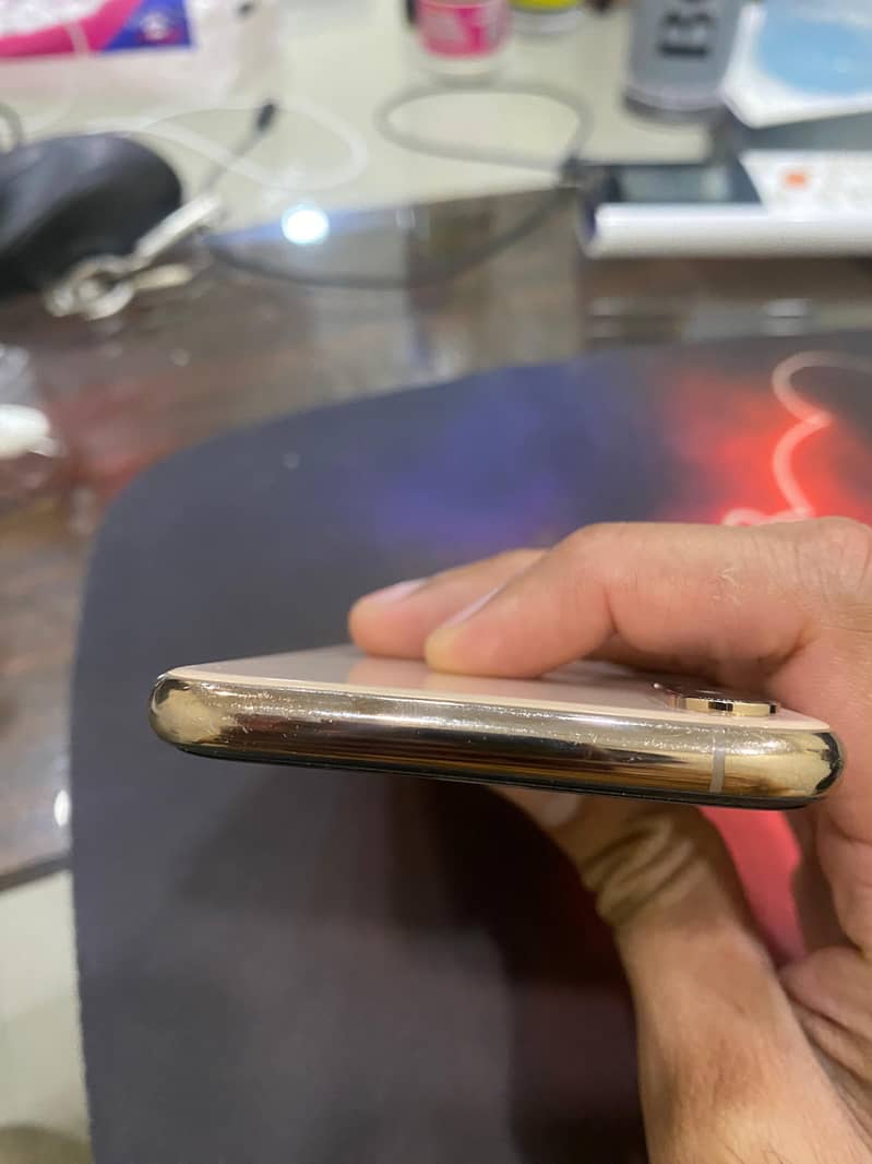 Iphone XS Gold 64 GB 0