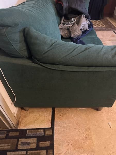 Imported 2 seater sofa good condition dethacble cutions 1