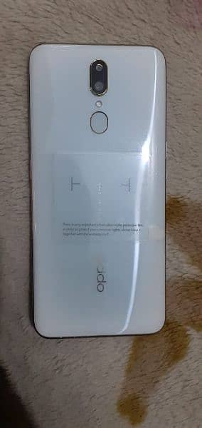 oppo f11 8;256 2