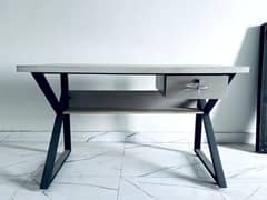 Computer Table ( size 4 × 2 )