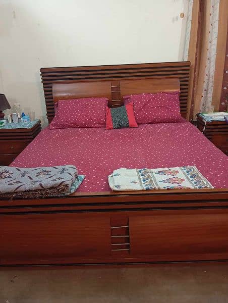 Good Condition BEDROOM SET 1