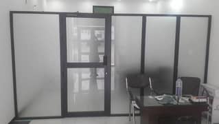 Aluminium Separation for Cabin with tinted glass and Door with Lock