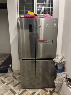 lg fridge and freezer 0