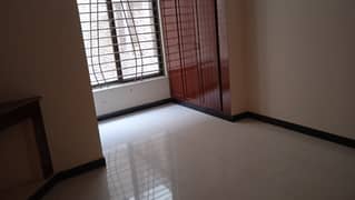 Prime Location Office Available For Rent In Gulberg Greens