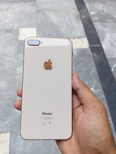 iPhone 8 Plus 0