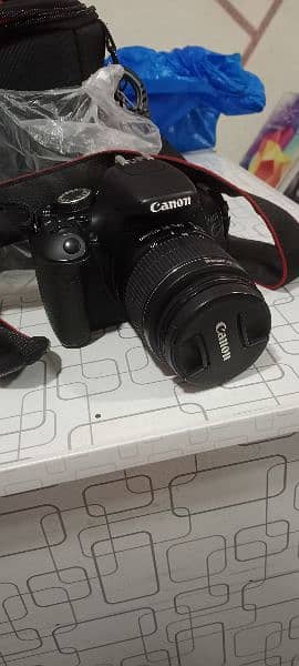 CANON DSLR CAMERA 10/10 CONDITION 4